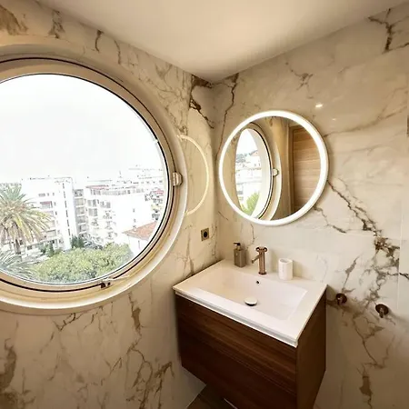 Viva Riviera Luxury Penthouse With Sea View *